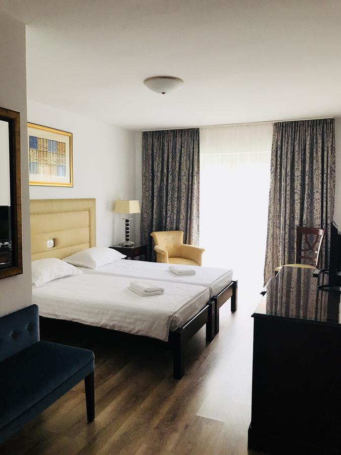 Hotel Eka Sebeş Esterno foto